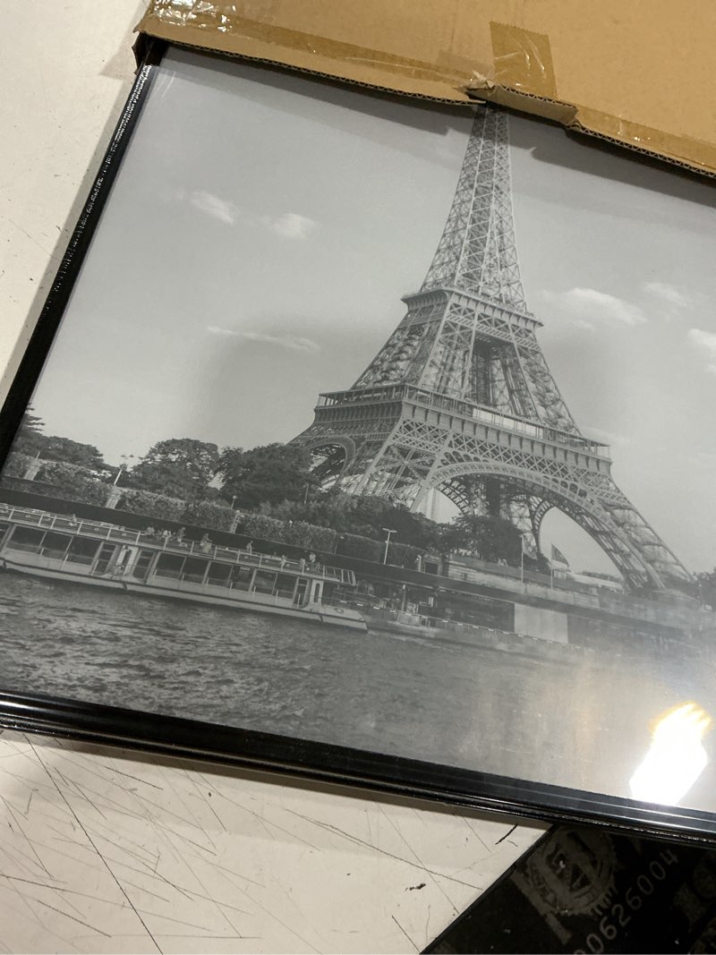 Condition photo showing Good Condition for upsimples 18x24 picture frame black 3 pack, scratch-proof poster frames 18 x 24 for photo gallery - slide-in strips, horizontal or vertical wall mounting