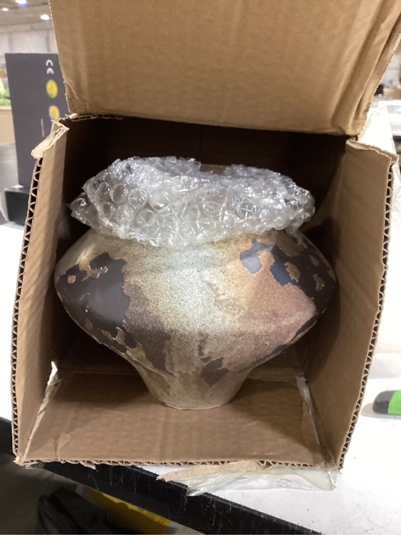 Condition photo showing Good Condition for wabi sabi rusty vintage vase, 6.3" tall wabi sabi decor rustic farmhouse pottery vase for centerpiece, textured pottery flower vases for home decorative, table, living room, bedroom, bathroom, kitchen antique iron rust 6.1 in