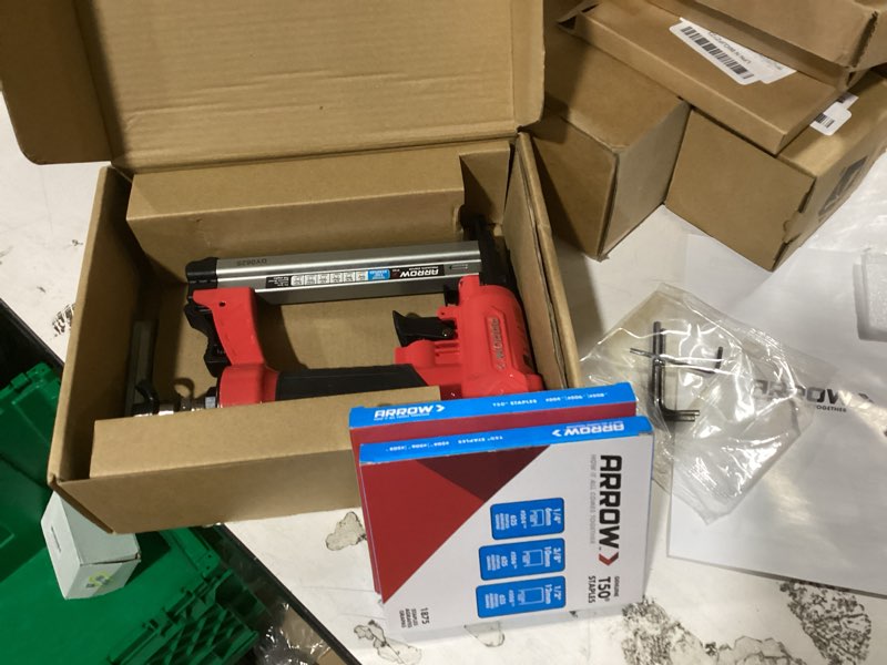 Condition photo showing Good Condition for arrow pneumatic staple gun, oil-free upholstery stapler with 3750 pieces t50 1/4", 3/8", 1/2" staples, adjustable exhaust, for woodworking, professional and diy projects, pt50