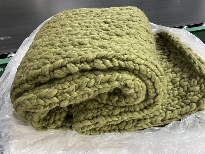 Condition photo showing Good Condition for chunky hand knit wool throw, 50x60, olive quince