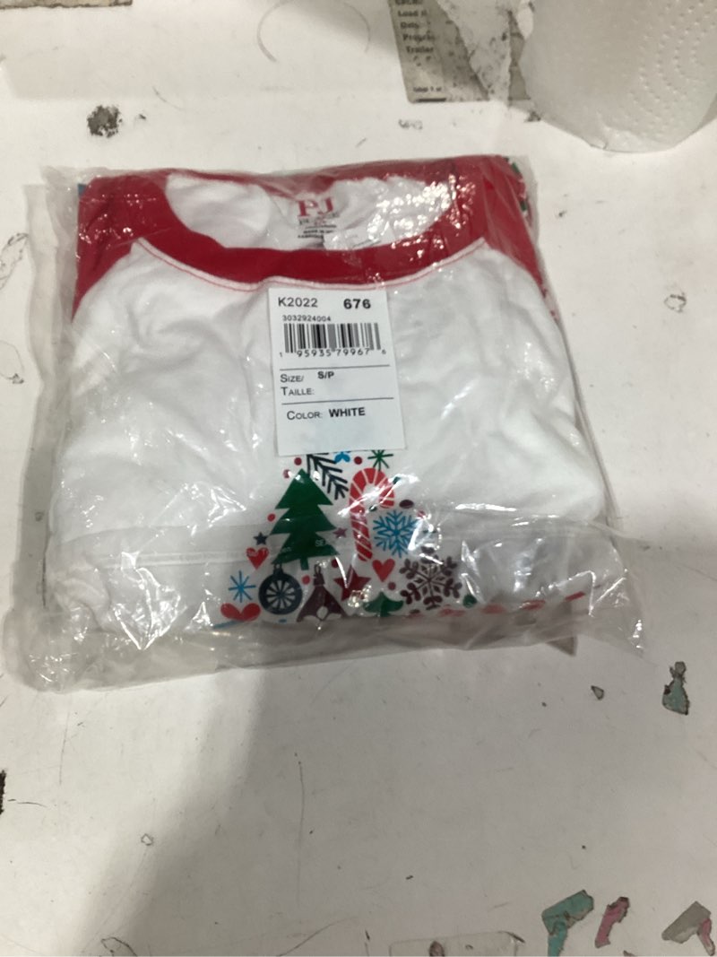 Condition photo showing New/Like New for The Children's Place unisex-baby Family Matching, Christmas and Holiday Pajama Sets, Cotton Adult Small (ADULT) Feliz Navidad Tree