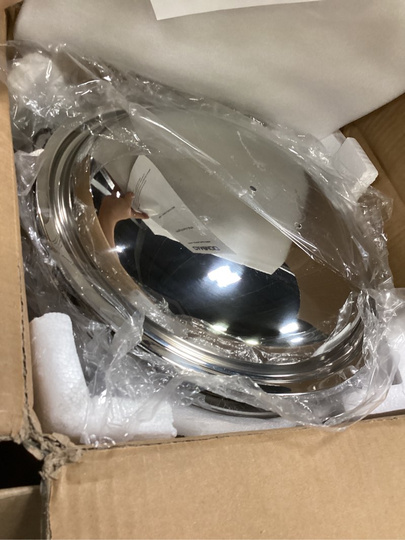 Condition photo showing Good Condition for gold 4 pack chafing dishes for buffet, 18/8 (304) stainless steel food pan with lid, 6qt round chafing dish buffet set food warmer, food warmers for parties buffet catering events dinners