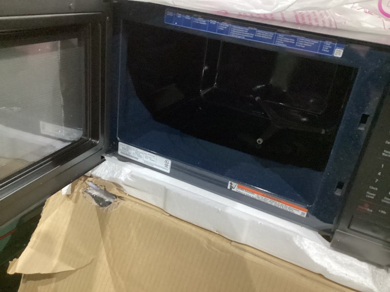 Condition photo showing Good Condition for samsung 1.9 cu. ft. countertop microwave with sensor cooking, matte black stainless steel, ms19dg8500mtaa