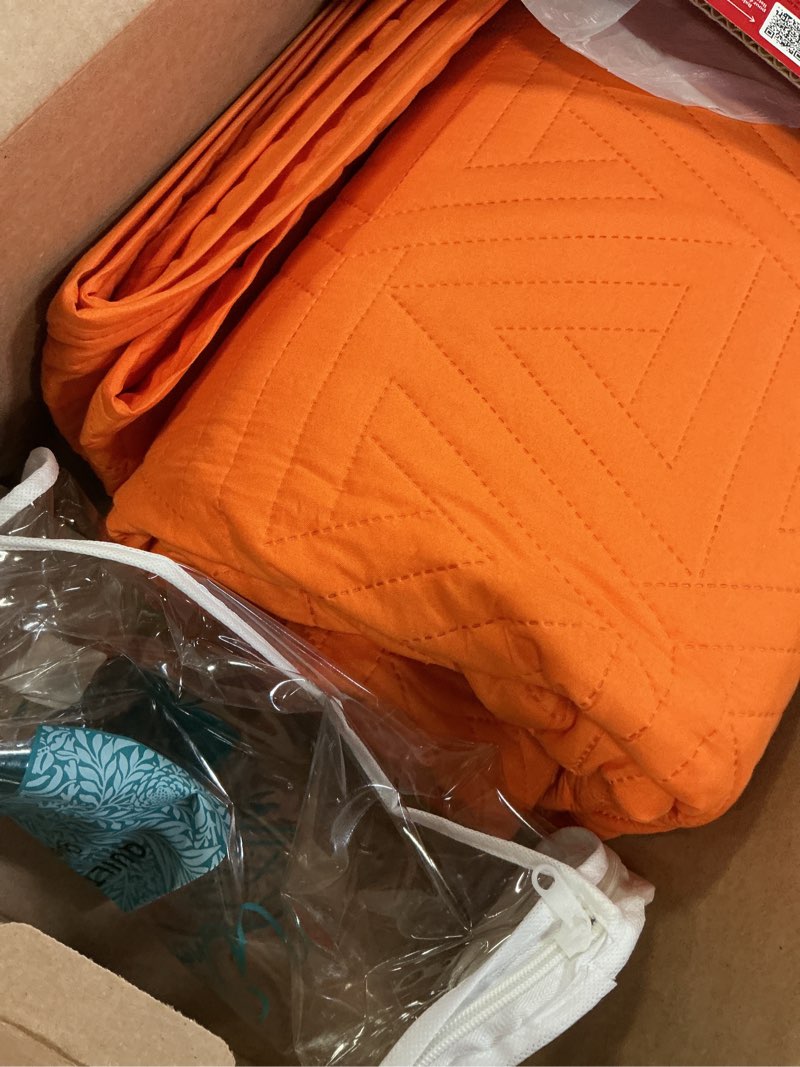 Condition photo showing Good Condition for whale flotilla soft queen size quilt set for all seasons, 3-piece ultrasonic geometric quilts bedding set, lightweight reversible bedspread, coverlet, bed cover with 2 pillow shams, orange orange full/queen (96"x90")