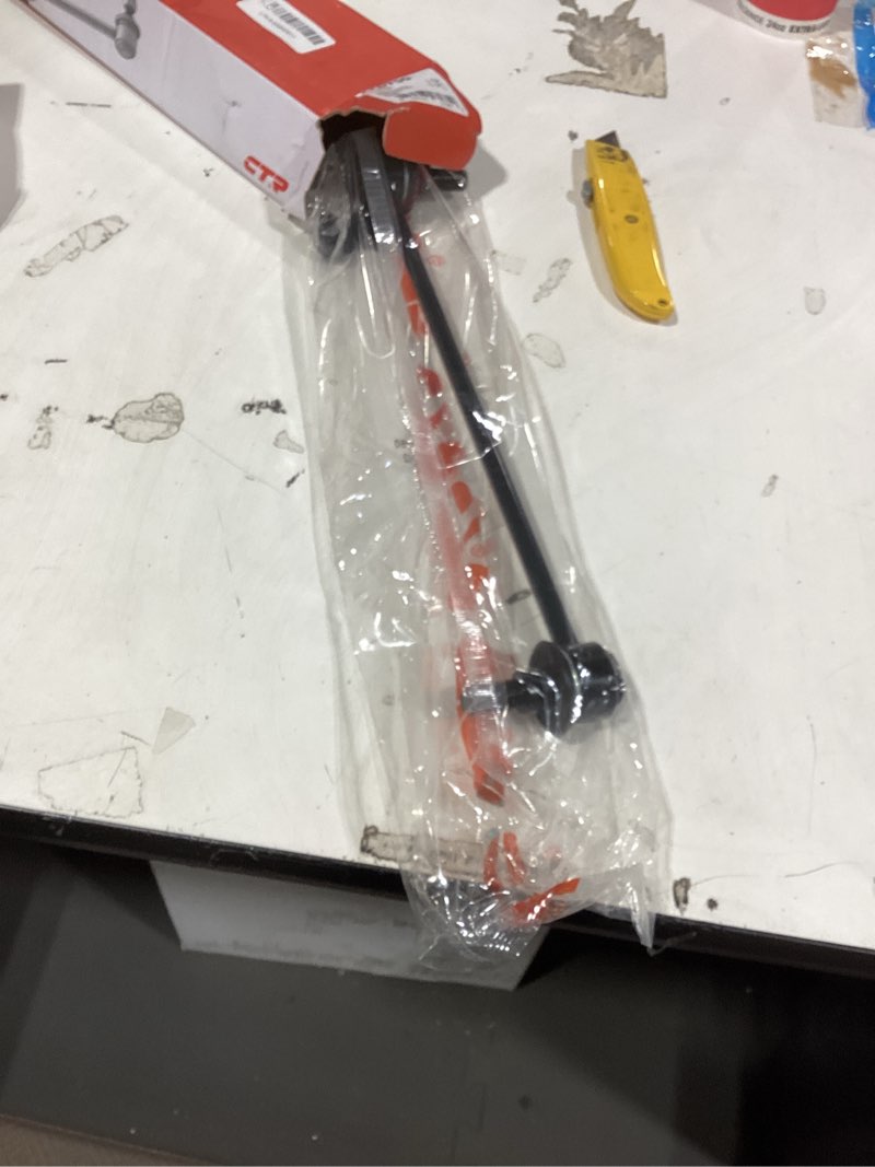 Condition photo showing New/Like New for ctr suspension stabilizer bar link cl0750