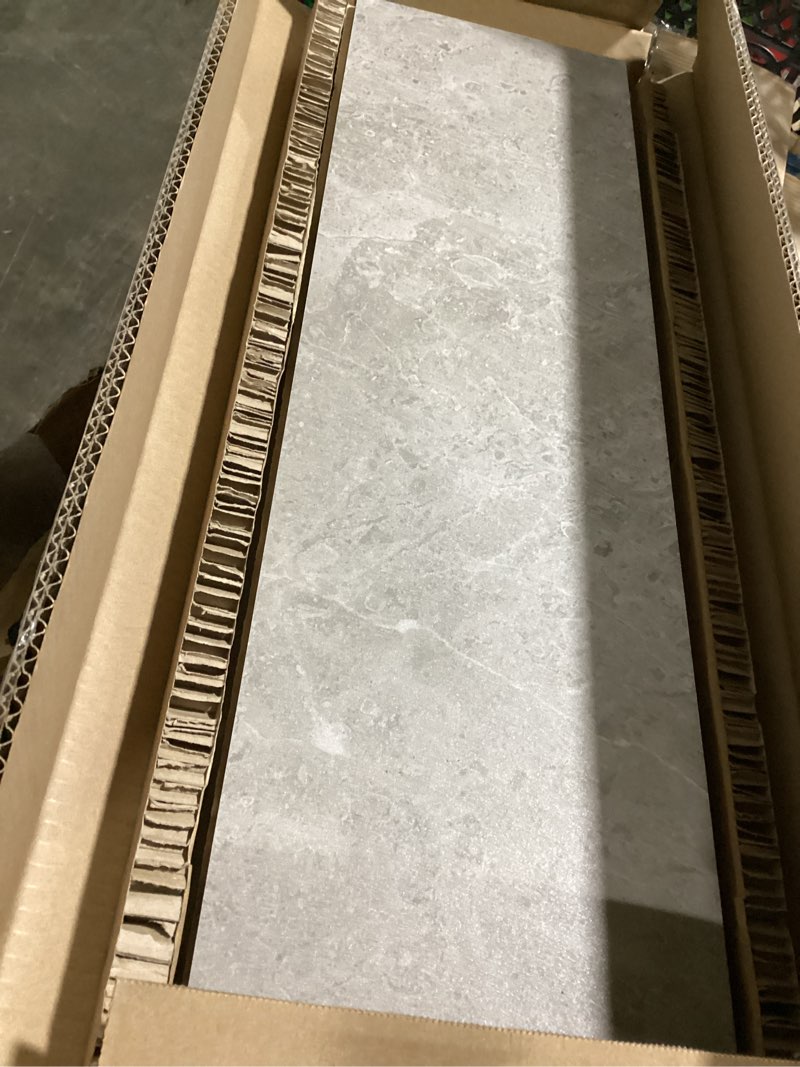 Condition photo showing Good Condition for formica brand laminate standard 60-in w x 144-in l ice onyx artisan natural stone-look kitchen laminate sheet
