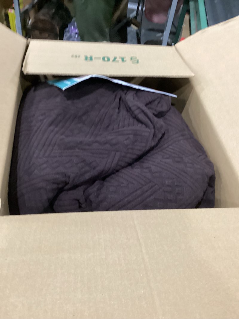 Condition photo showing Good Condition for Ruaozz Stretch Loveseat Recliner Covers with Console 4-Pieces Recliner Sofa Covers with Pockets Jacquard Reclining Couch Covers Furniture Protector with Elastic Straps Bottom (2 Seater, Chocolate) Chocolate 2 Seater with Console