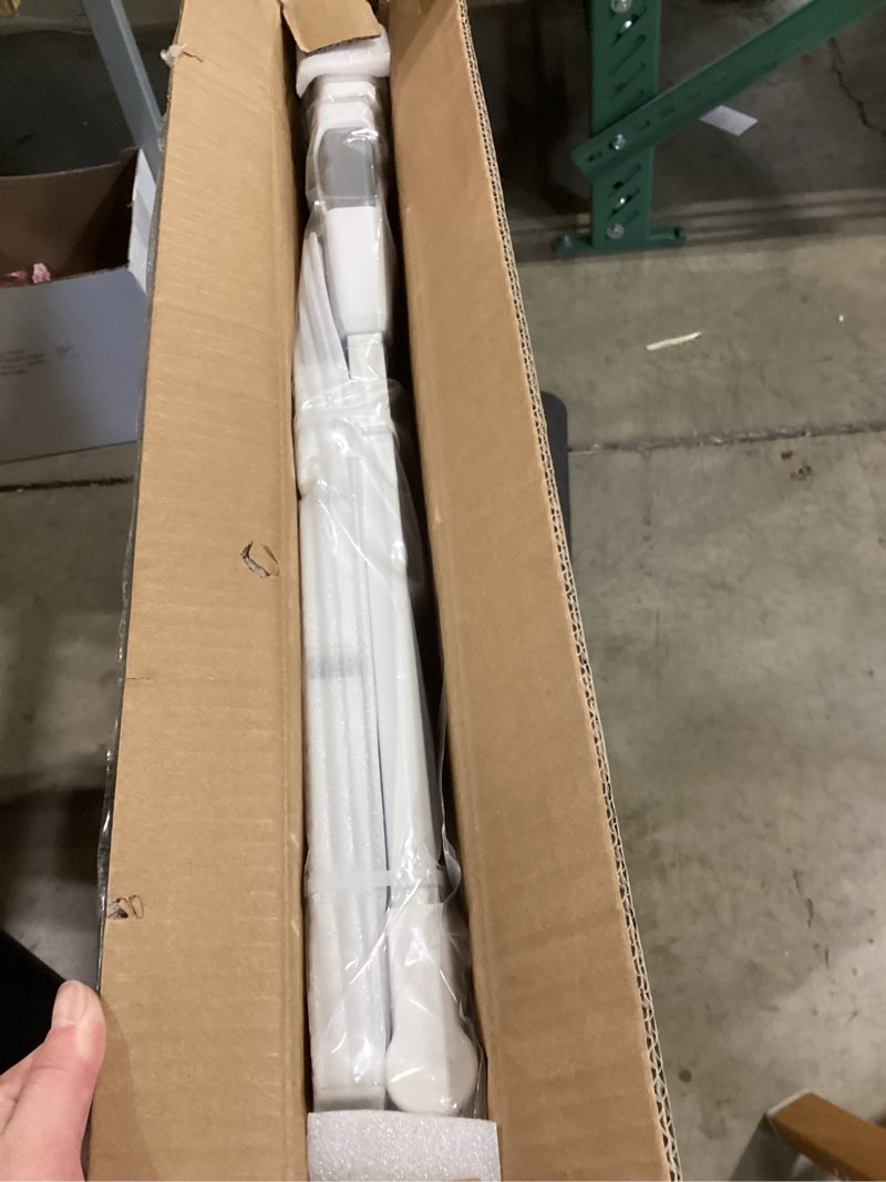 Condition photo showing Good Condition for babelio safety gate door fits for stairs, narrow and wide doorways with auto close, easy install, no drilling, pressure mounted for baby, child, pets, dog/puppy, 26''-40'', white white 30"tall 26"-40" wide