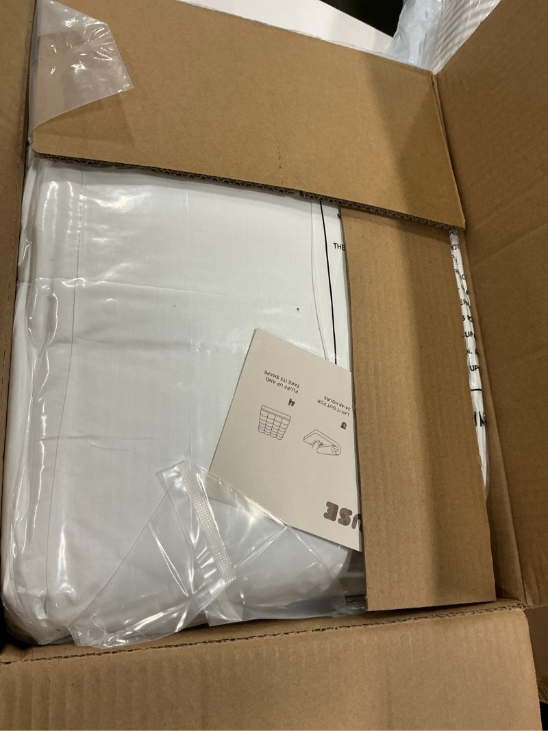 Condition photo showing New/Like New for KUB Cotton Mattress Topper, Queen, Cooling Cotton Pillow Top with 8-21 Inch Deep Pocket, 3D Snow Down Alternative Fill, Breathable Fluffy Mattress Pad Cover (White, Queen 80 * 60inch) White Queen