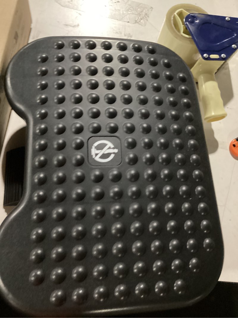 Condition photo showing Good Condition for huanuo adjustable desk footrest, foot rest for under desk at work with massage, adjustable foot stool with 3 height position & 30 degree tilt angle adjustment for home, office black