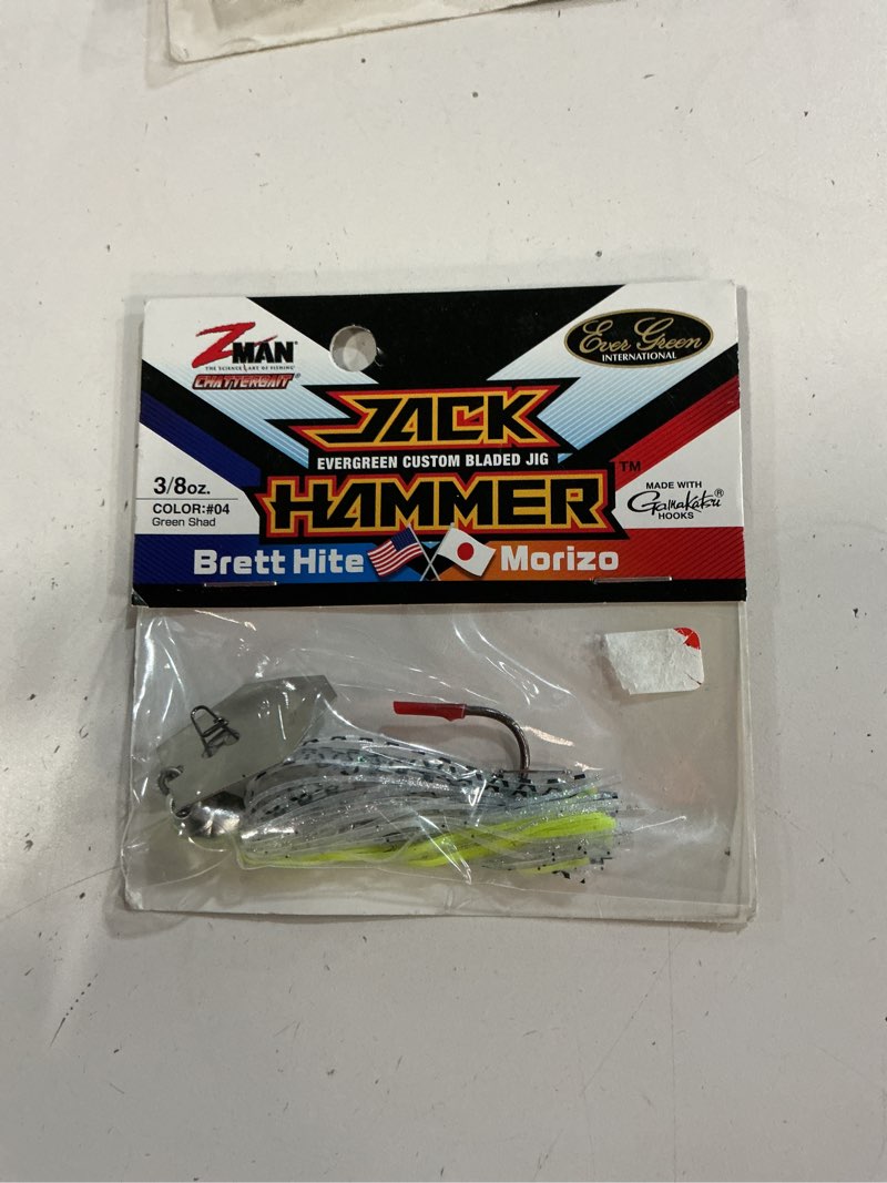 Condition photo showing New/Like New for z-man cbjh38-04 jack hammer chatterbait 3/8oz green shad (1 pack)