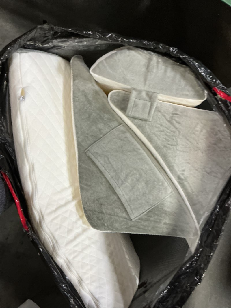 Condition photo showing Good Condition for Yojoker 4PCS Orthopedic Bed Wedge Pillow Set for Sleeping, Post Surgery Foam Pillow for Body, Back and Leg Pain Relief, Triangle Adjustable Support Pillow - Acid Reflux, Anti Snoring & GERD Sleeping White 4PCS