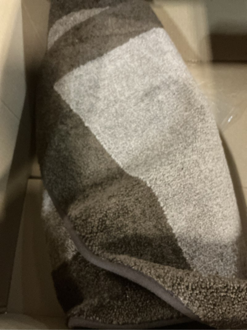 Condition photo showing Good Condition for domustex machine washable runner rug 32" x 96", non slip kitchen mat for floor, absorbent entryway rug for kitchen, bedroom, living room, hallway, door (roll packing)