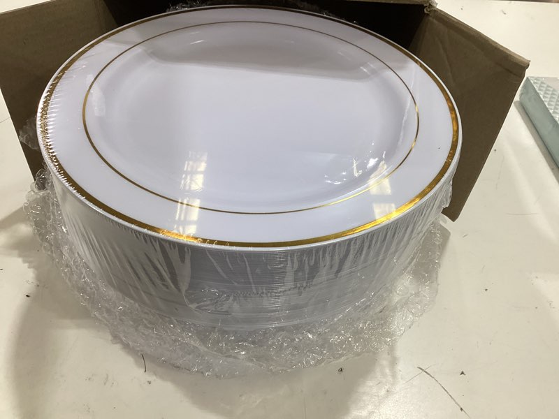 Condition photo showing Good Condition for bucla 100pieces gold plastic dinner plates - 10.25inch white and gold plates disposable for party - ideal for wedding, party & daily use gold 10.25inch