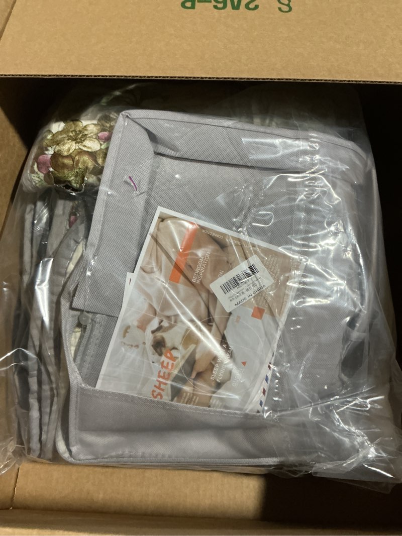 Condition photo showing Good Condition for Flysheep 3 Pieces Quilt Set Full/Queen Size, Beige Floral Reversible Bedspread Coverlet Set, Soft Microfiber Lightweight Bed Cover for All Season (90" x 90", 1 Quilt+ 2 Pillow Shams) Beige Floral Queen-90" x 90" (1 Quilt + 2 Pillow Shams)