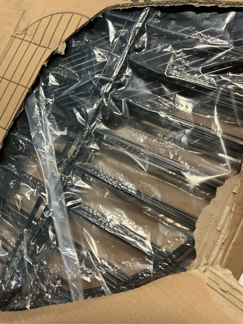 Condition photo showing Good Condition for 10 panels no dig decorative outdoor garden fence, 24in (h) x20ft (l) animal barrier fencing for dog, arched flower bed edging, rustproof metal wire panel border with temporary ground stakes black 10 panels - 24 in(h) x 20 ft(l)