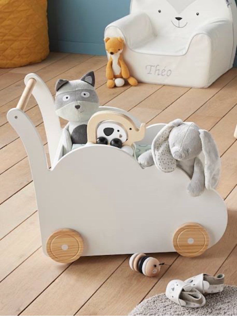 ( similar) Plain light white cloud cart box with motifs