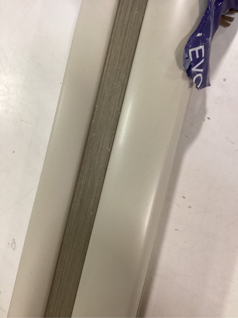 Condition photo showing Good Condition for Light Filtering Cellular Shades