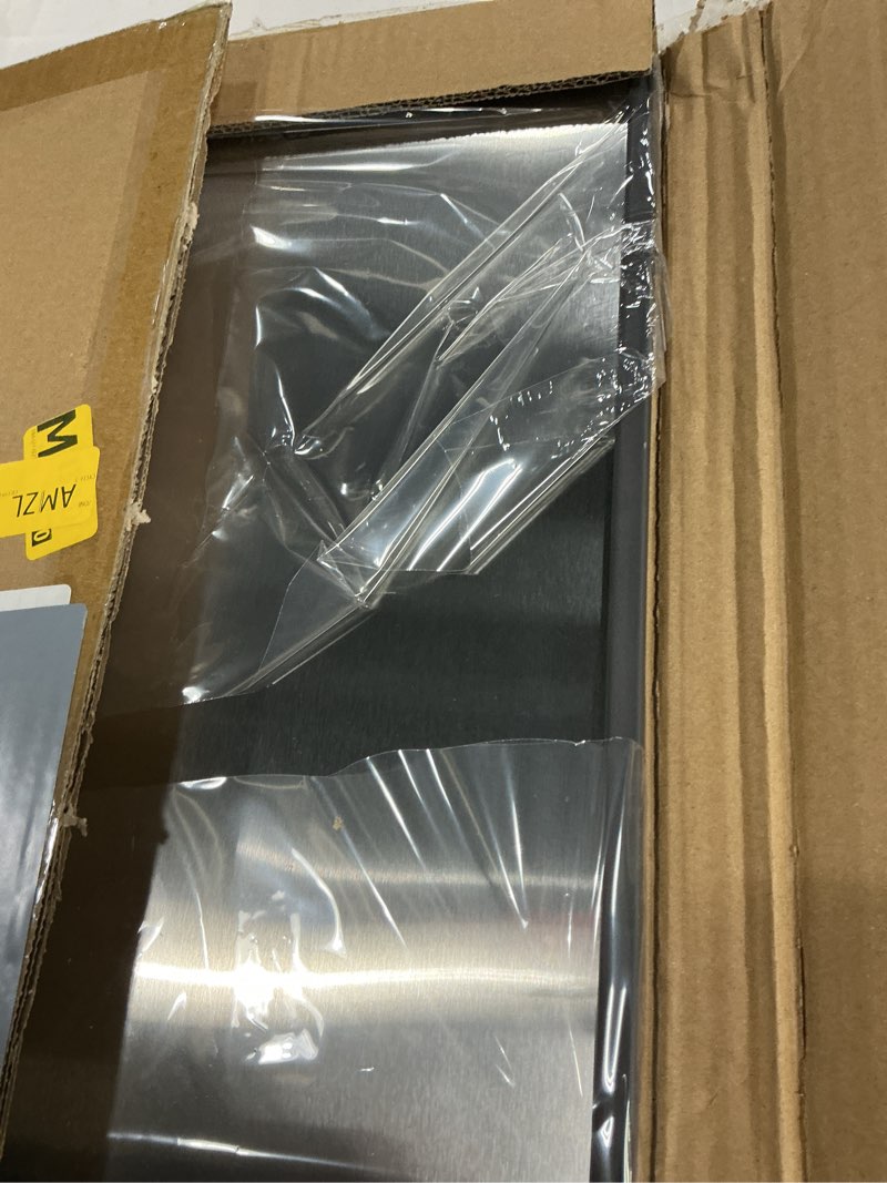 Condition photo showing Good Condition for SNOWCLAD Stainless Steel Cutting Board,Double Sided Steel Bread Boards for kitchen,Stainless Steel/Wheat straw pp Large Board for meat,non toxic Chopping,16 * 11 Inch,Dishwasher Safe 16"L x 11"W
