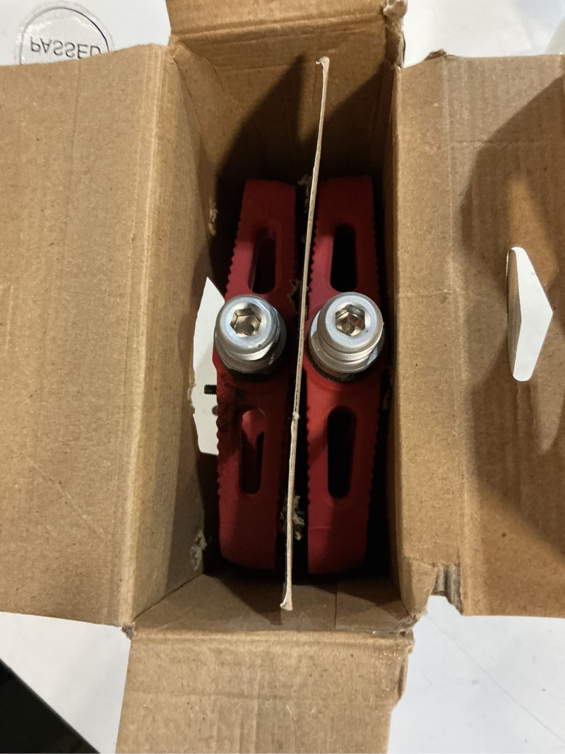 Condition photo showing New/Like New for rockbros mountain bike pedals mtb pedals bicycle flat pedals nylon 9/16" sealed bearing lightweight design for road mountain bmx mtb bike red