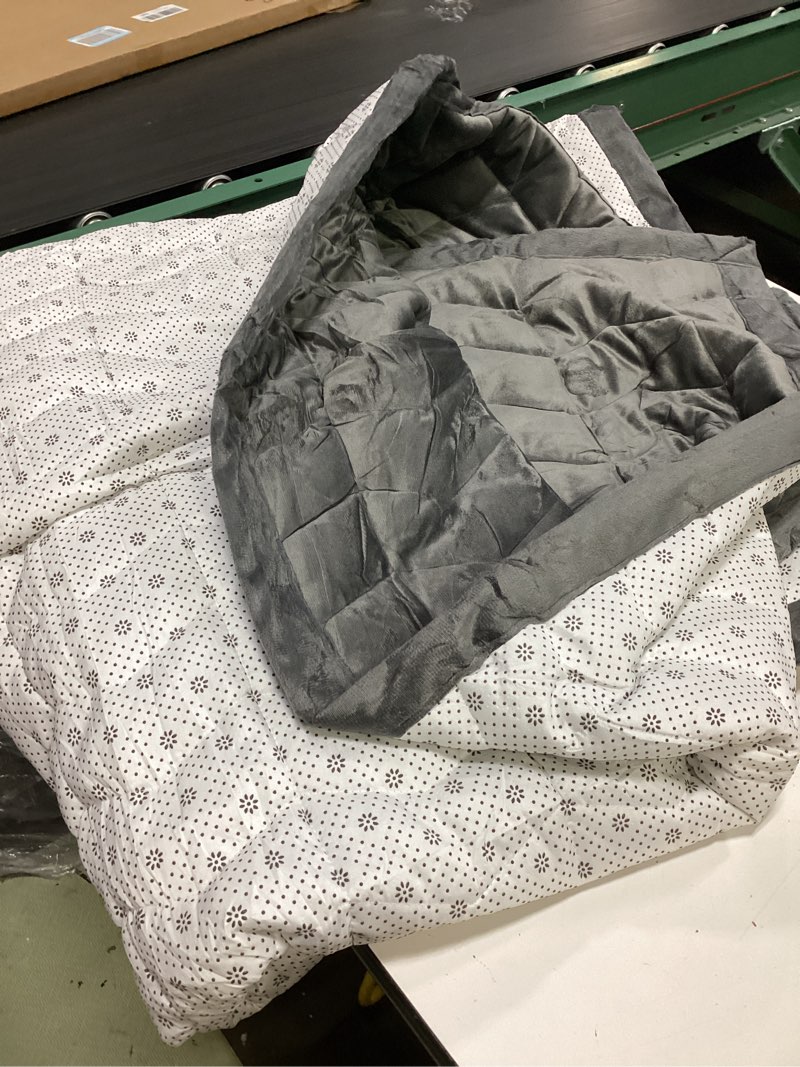 Condition photo showing As Is for waterproof dog bed cover antislip pet blanket sofa couch furniture protector cover for kids children dog cat(52\" x 82\")