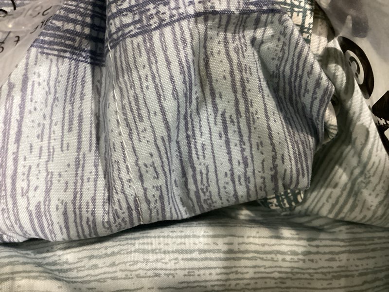 Condition photo showing Good Condition for bedsure duvet cover queen size - gingham reversible buffalo plaid duvet cover set with zipper closure, 3 pieces blue bedding set with 8 corner ties and 2 pillow shams 20"x26" queen (90" x 90") 00 - blue (no comforter)
