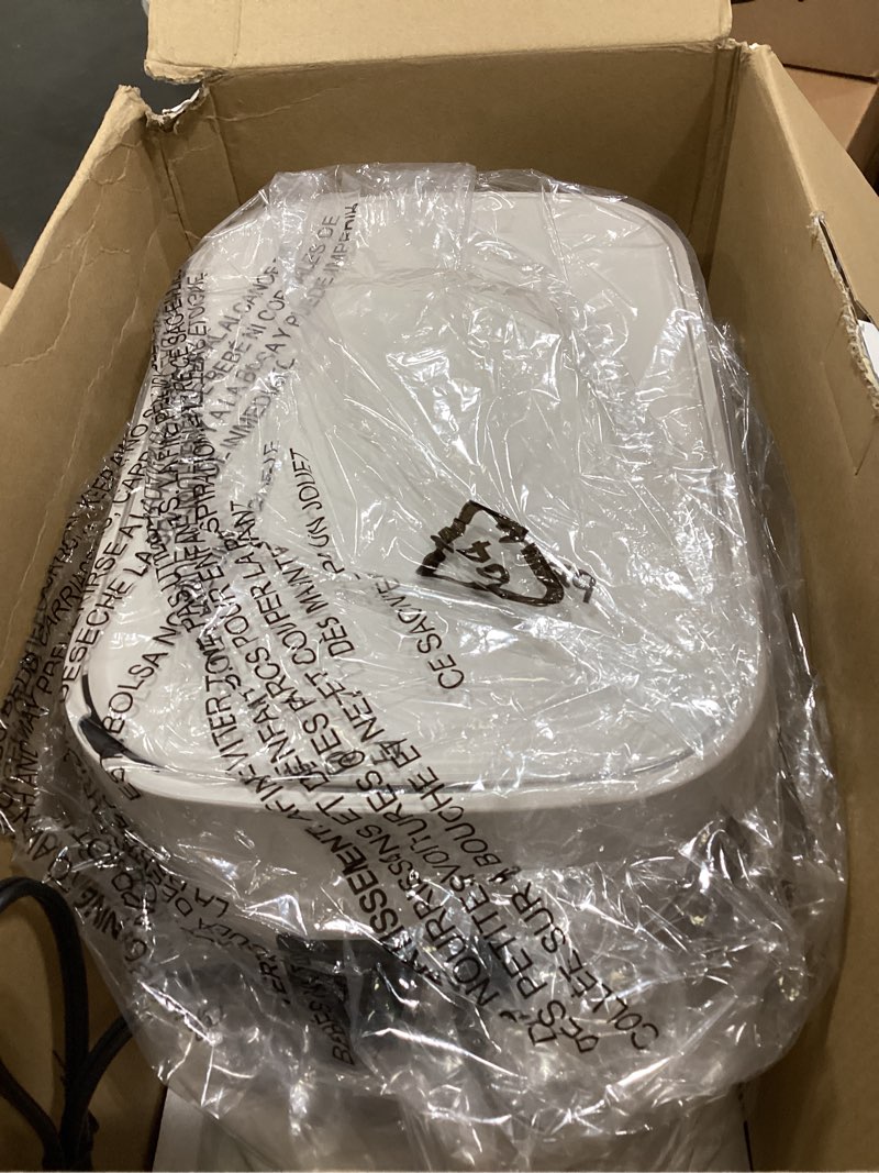 Condition photo showing Good Condition for bella 4qt slim air fryer, fits-anywhere™ kitchenware, evergood™ ceramic nonstick coating, adjustable temperature, 6 preset cooking options, 60 min auto shutoff w audible tone, 3.3lb capacity, oatmilk 4 qt oatmilk