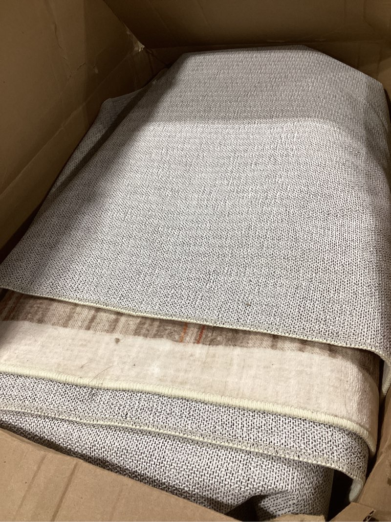 Condition photo showing Good Condition for GarveeHome Checkered Machine Washable Area Rugs 8x10, Stain Resistant Non Slip Backing Low-Pile Rug Indoor Outdoor Carpet for Living Room Office Bedroom Dining Room Nursery Beige Checkered Beige 8' x 10' (Rectangular)