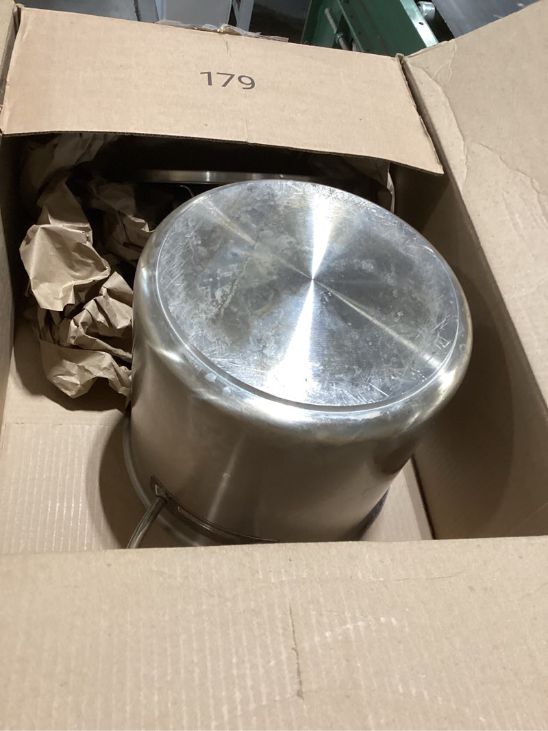 Condition photo showing Good Condition for amazon basics 12 quarts stainless steel aluminum-clad stock pot with cover, induction compatible, dishwasher safe, oven safe, even heating, soup and pasta pot