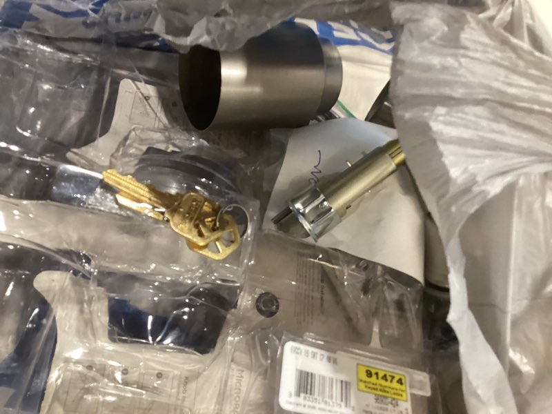 Condition photo showing Good Condition for kwikset cove satin nickel smartkey exterior single-cylinder deadbolt keyed entry door knob combo pack with antimicrobial technology