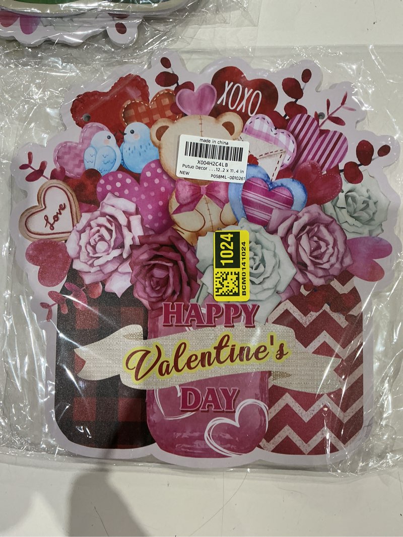 Condition photo showing Good Condition for putuo decor happy valentine's day door sign double sided st. patrick's day hanging wreath reversible welcome door wreath for porch farmhouse valentine wall front door red