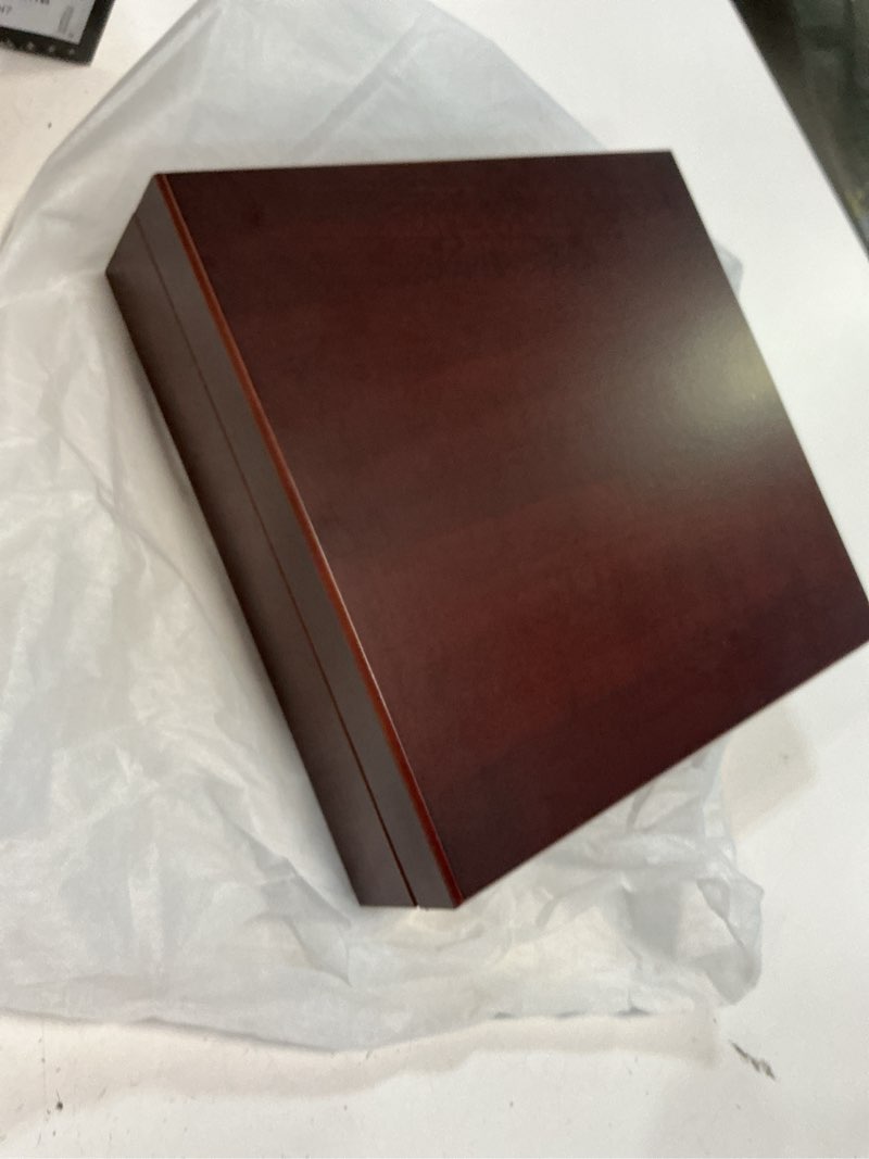 Condition photo showing Good Condition for Bald Eagle Handmade Cigar Humidor, Cedar Cigar Desktop Box with Humidifier and Hygrometer, Glass Top for 25 Cigars (20-25 Cigars)