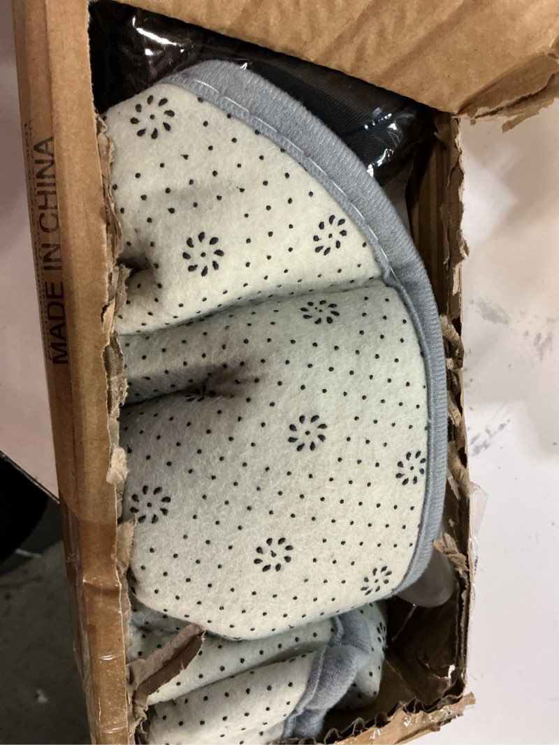 Condition photo showing Good Condition for G TALECO GEAR Baby Jumper with a Ceiling Hook for Infant & Toddlers with Adjustable Chain, Bouncers for Indoor/Outdoor, Baby Doorway Jumper with Soft Rug Black