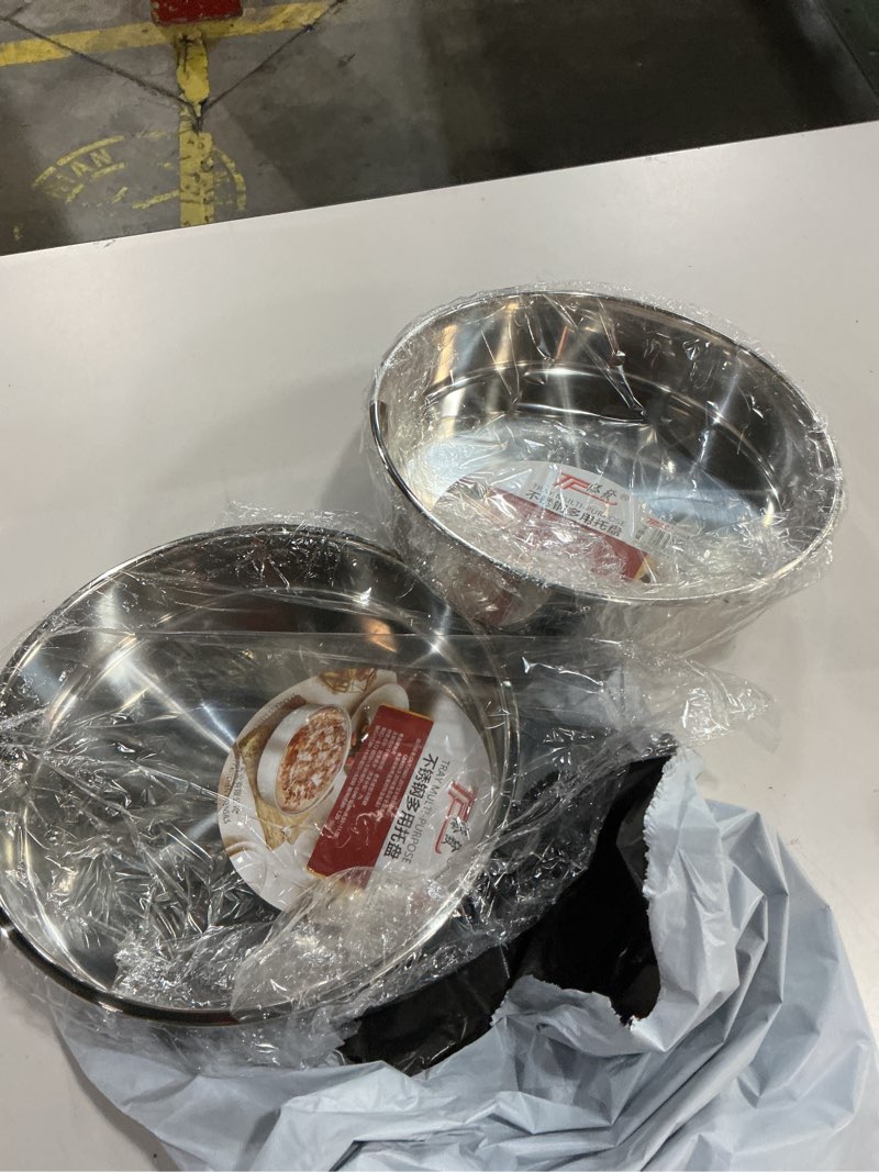 Condition photo showing New/Like New for Hemoton 2 Piece Round Cake Pans Set 9 Inch, Stainless Steel Baking Tins for Oven, Deep Metal Mold for Birthday Layer Cakes, Leakproof & Dishwasher Safe, Silver