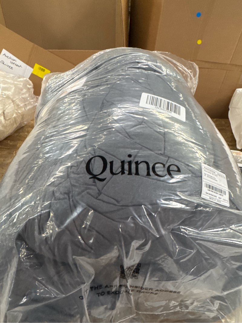 Condition photo showing Good Condition for cotton pintuck comforter, king/cal king, nightfall