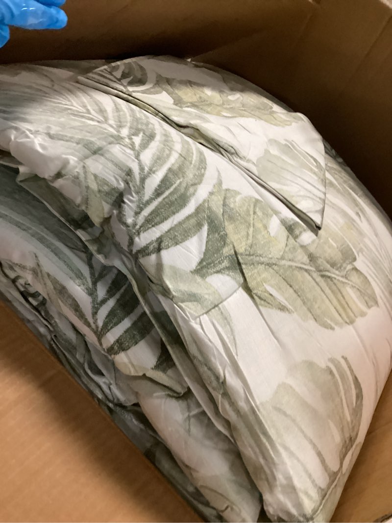 Condition photo showing As Is for Tommy Bahama - King Comforter Set, 100% Reversible Cotton Bedding with a Naturally Soft Feel, Medium Weight for Year Round Comfort, 3 Piece Bed Set with Matching Pillowcases (Waimea Bay Green) King Green