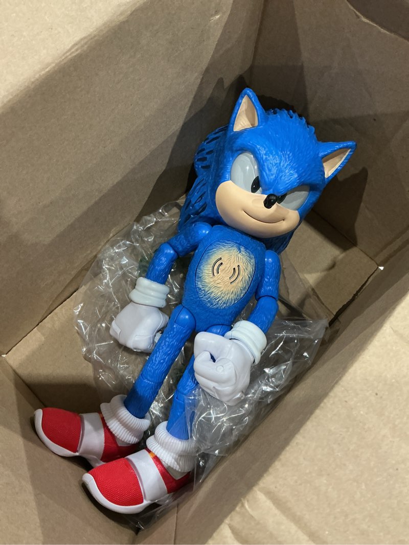Condition photo showing Good Condition for sonic the hedgehog 3 ultimate talking sonic 12-inch figure, features 30+ iconic and humorous phrases and sounds from the movies, light-up eyes and quills