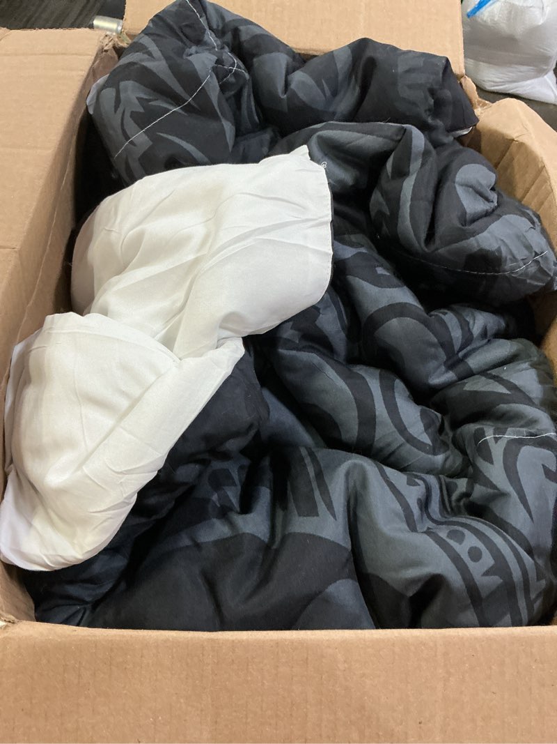 Condition photo showing As Is for skull bedding set - king size gothic boho comforter set with skull pattern bz240608 27 king