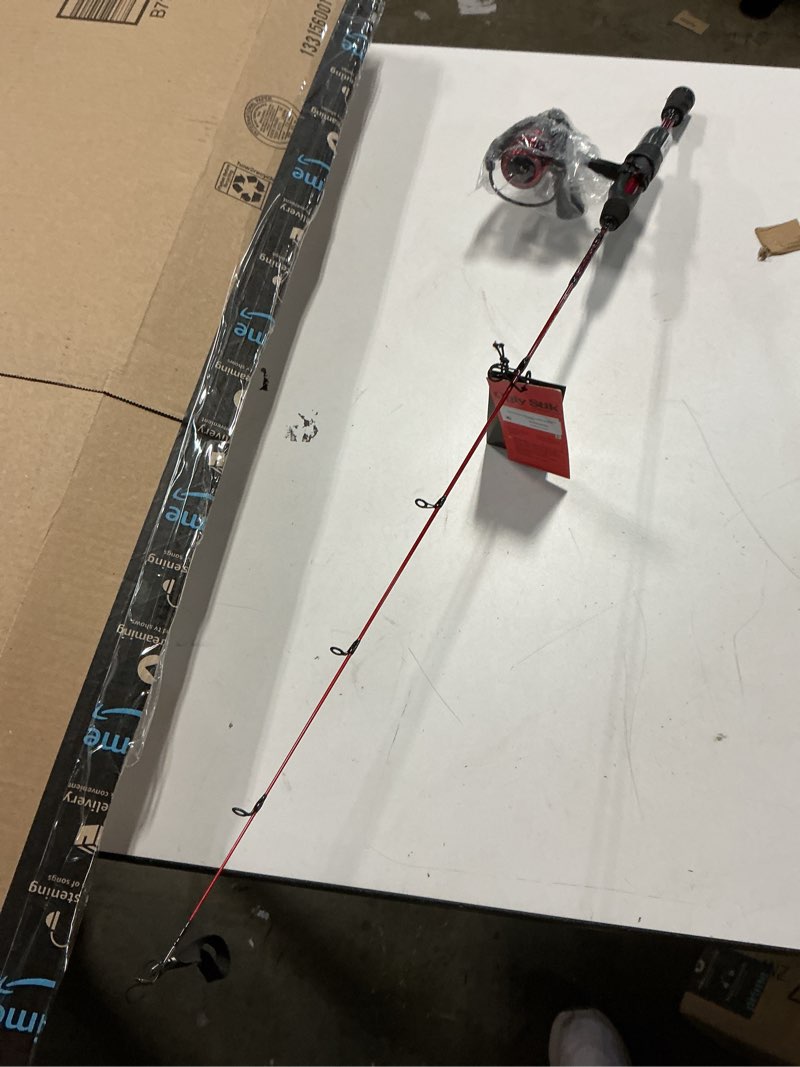 Condition photo showing Good Condition for ugly stik 28" carbon ice spinning rod and reel combo, 5 size reel, 1 piece fishing rod, medium light rod power, 2-6 lb line rating 5 size reel - 32" - medium light - 1pc