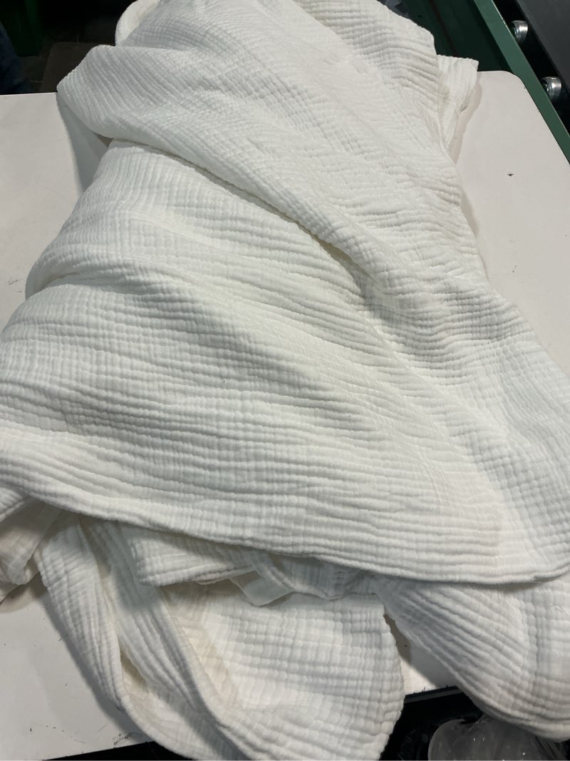 Condition photo showing Good Condition for quince organic luxe honeycomb duvet cover king size 