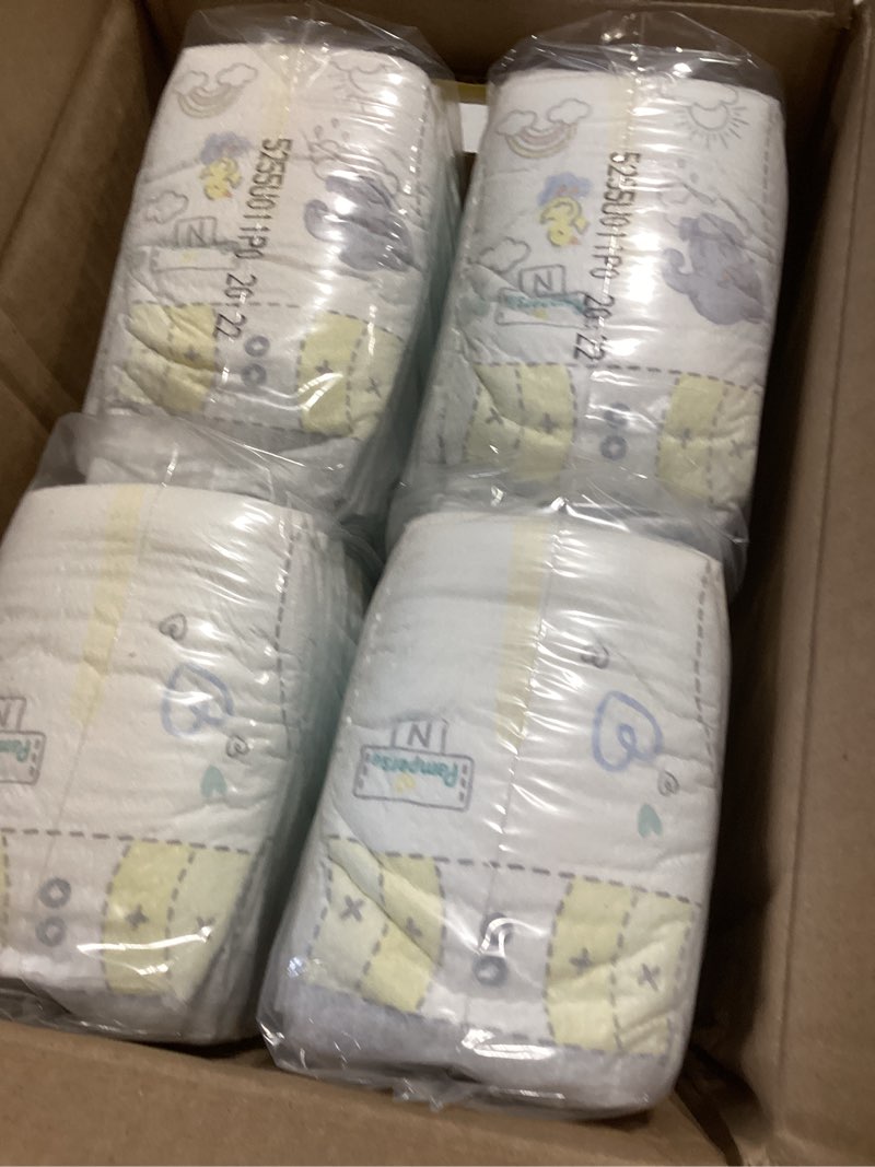 Pampers Swaddlers Diapers, Size 0 (up to 10 lbs), 140 Count, Absorbent, Keeps Baby Dry and Comfortab