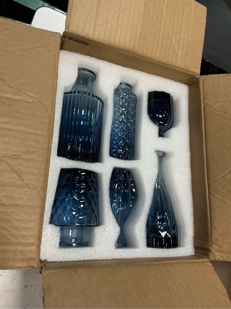 Condition photo showing New/Like New for 12pcs blue glass bud vases set, small vases for flowers, perfect for centerpieces at parties, baby showers, weddings, events, graduation season, great gifts for office & home décor 12pcs-blue