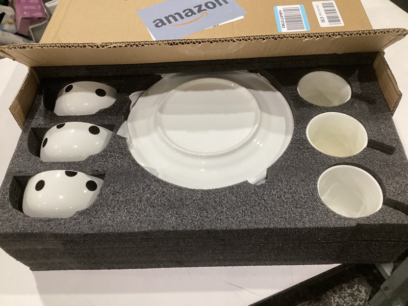 Condition photo showing Good Condition for 16-piece black and white polka dot dinnerware set for 4, modern porcelain plates and bowls set, ceramic dish set with mugs, dishwasher & microwave safe, elegant kitchen gift - white polka dots