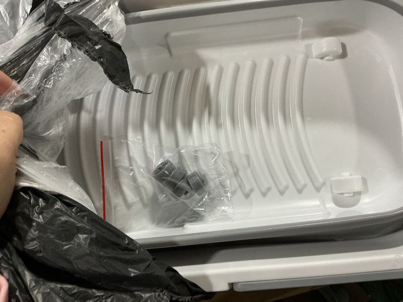 Condition photo showing Good Condition for large flat mop and scalable bucket with wheels?360° rotating microfiber dust mop?with dewatering scraper? (1 mop+6 microfiber pads+1 bucket+1 floor brush+1 glass wiper)