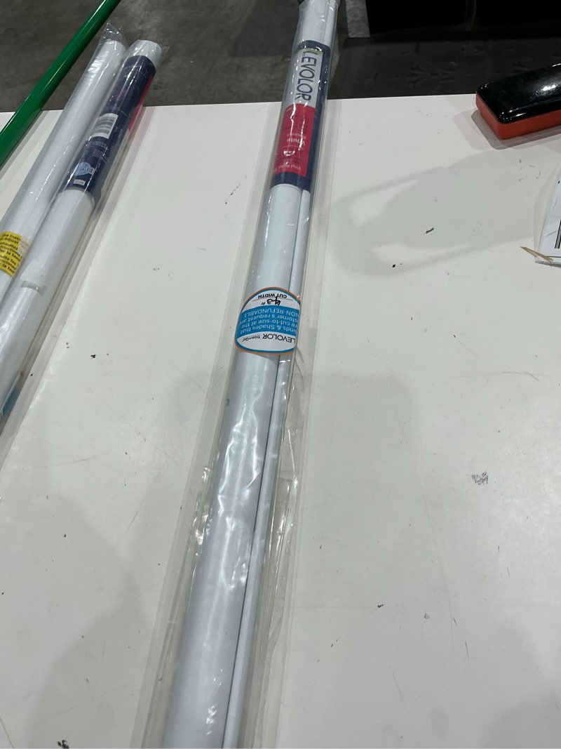 Condition photo showing Good Condition for levolor 55-in x 78-in white blackout cordless roller shade