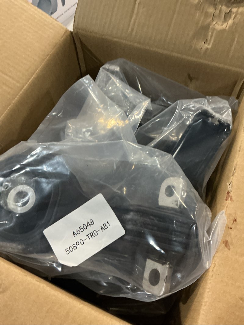 Condition photo showing New/Like New for engine motor mount compatible with 2012-2015 civic 1.8l coupe/sedan replacement for a65048 a65021 a65087 set of 3