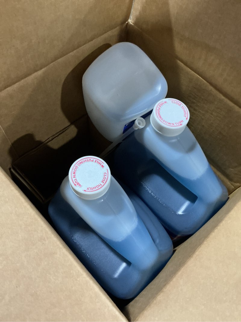 Condition photo showing Good Condition for spic and span professional disinfecting 3-in-1 dilute 2 go all-purpose spray and glass cleaner, concentrated, 1 gallon, blue, case of 2 - 32535