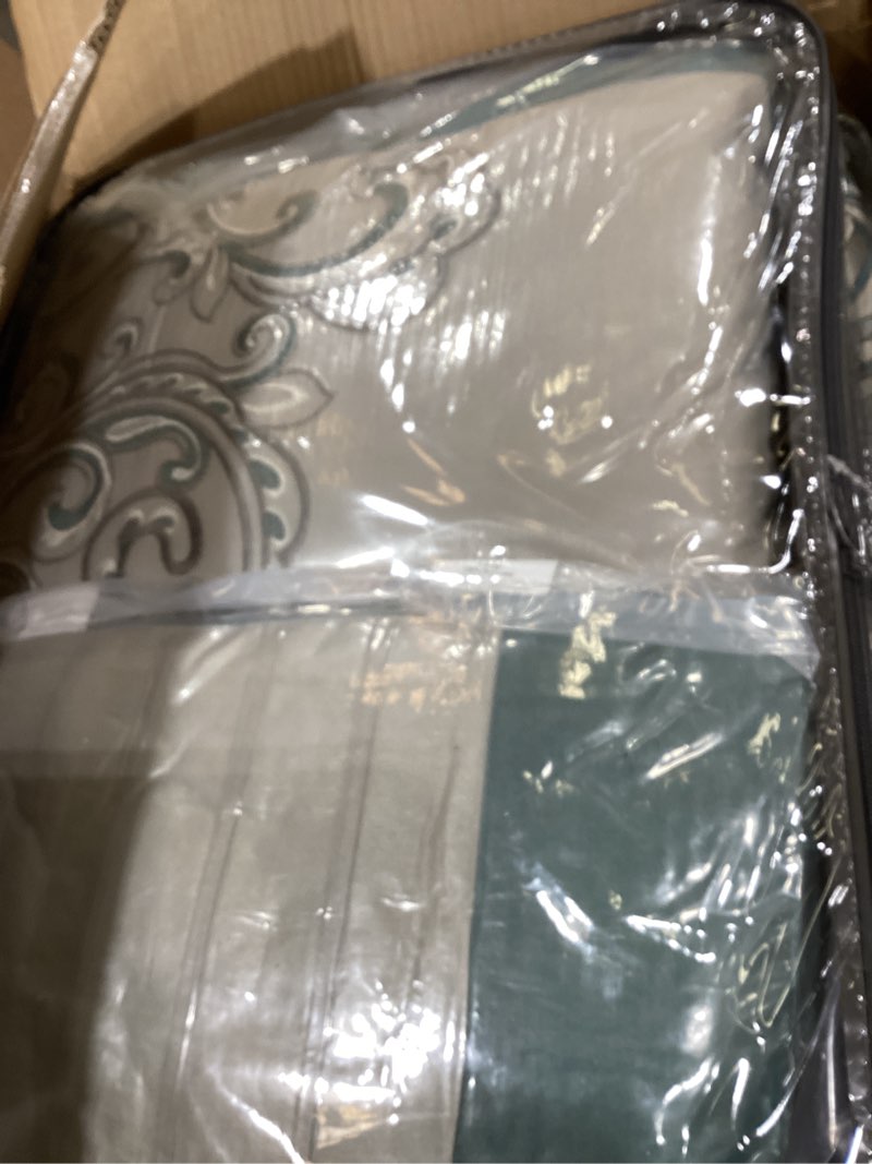 Condition photo showing New/Like New for Madison Park 24 Piece Faux Silk Paisley Queen Comforter Set with Matching Curtains, Down Alternative Hypoallergenic - Teal, Queen (90 in x 90 in) Teal Queen (90 in x 90 in) Paisley