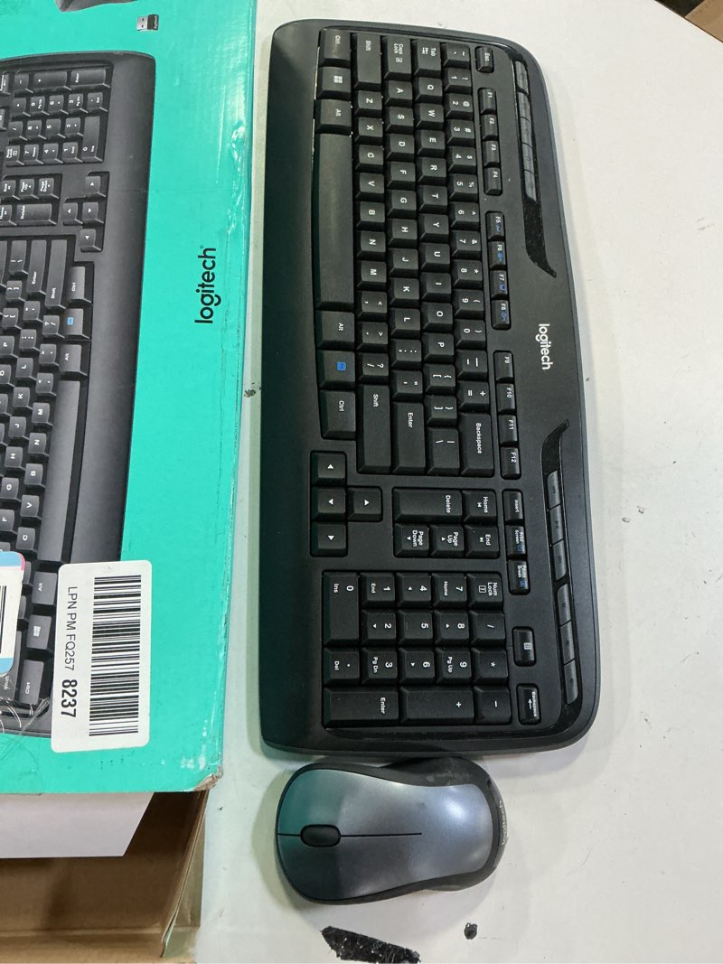 Condition photo showing Good Condition for logitech mk335 quiet wireless keyboard and mouse combo - black/silver keyboard and mouse combo wireless, ambidextrous