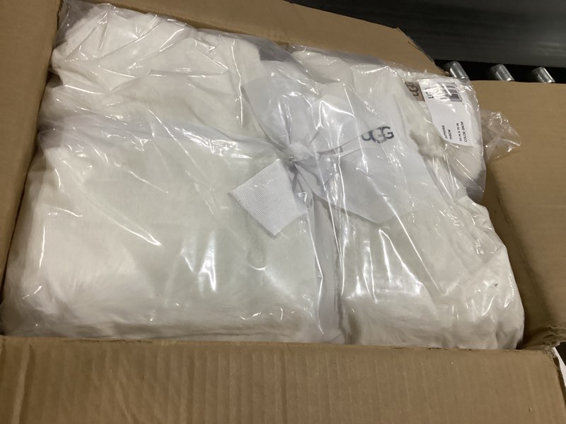 Condition photo showing New/Like New for UGG Euphoria Faux Fur Throw Blanket, Oversized Soft Throw for Couch or Bed, Luxury Room Decor, Giftable Fuzzy Blankets, Machine Washable, 50-inch x 70-inch, Chambray Blue Grey Blue Grey Throw